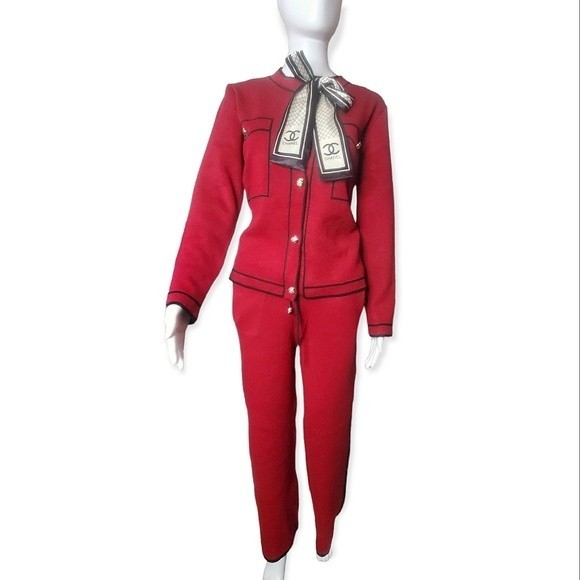 Luxuriously Burgundy Black Beautiful 2pc Outfit